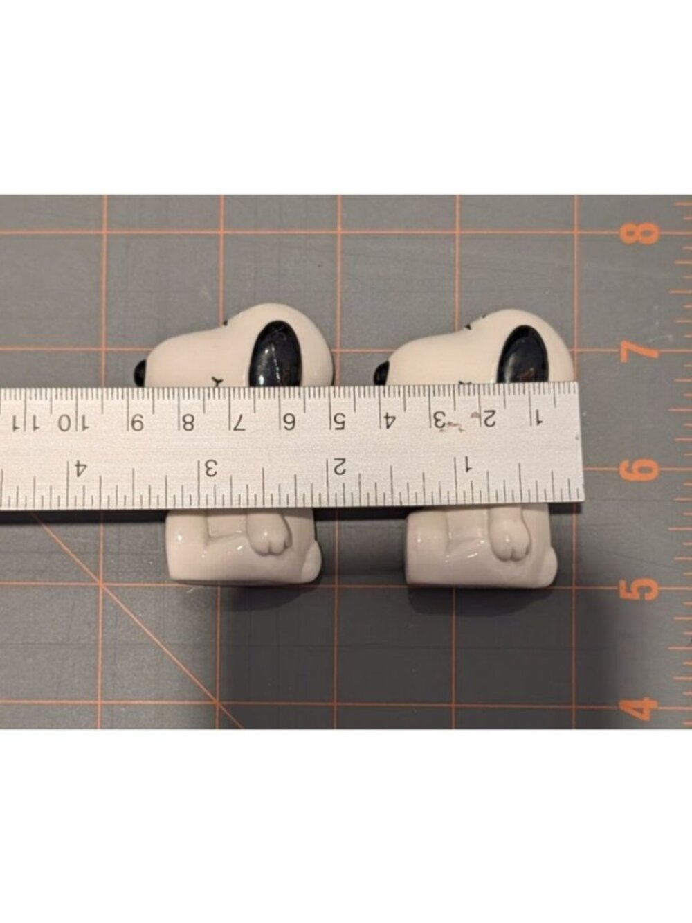 Vintage Snoopy Magnets Pair 2" Benjamin & Medwin 1958/1966 Taiwan - Picture 11 of 16